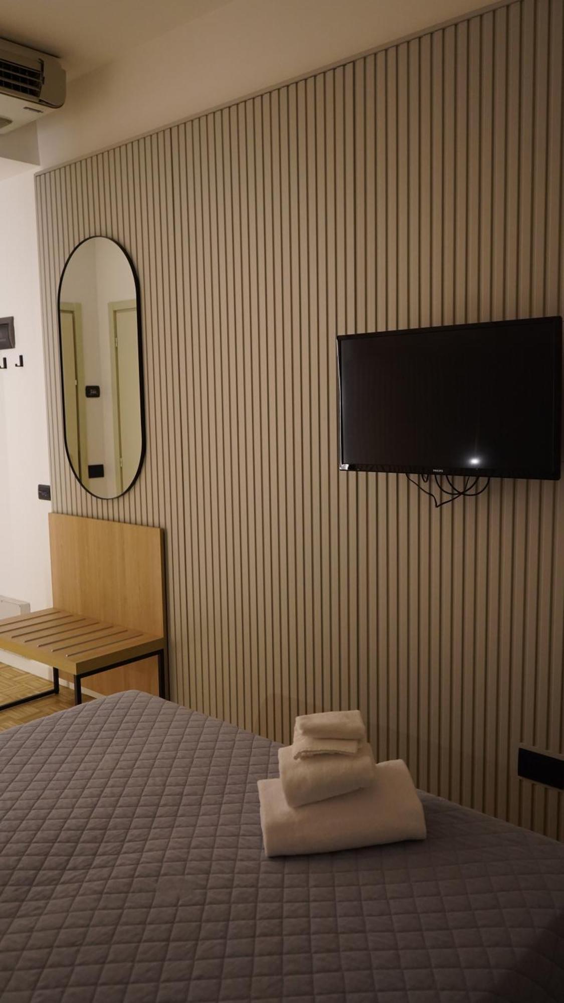 Hotel Astoria Fidenza Eksteriør bilde