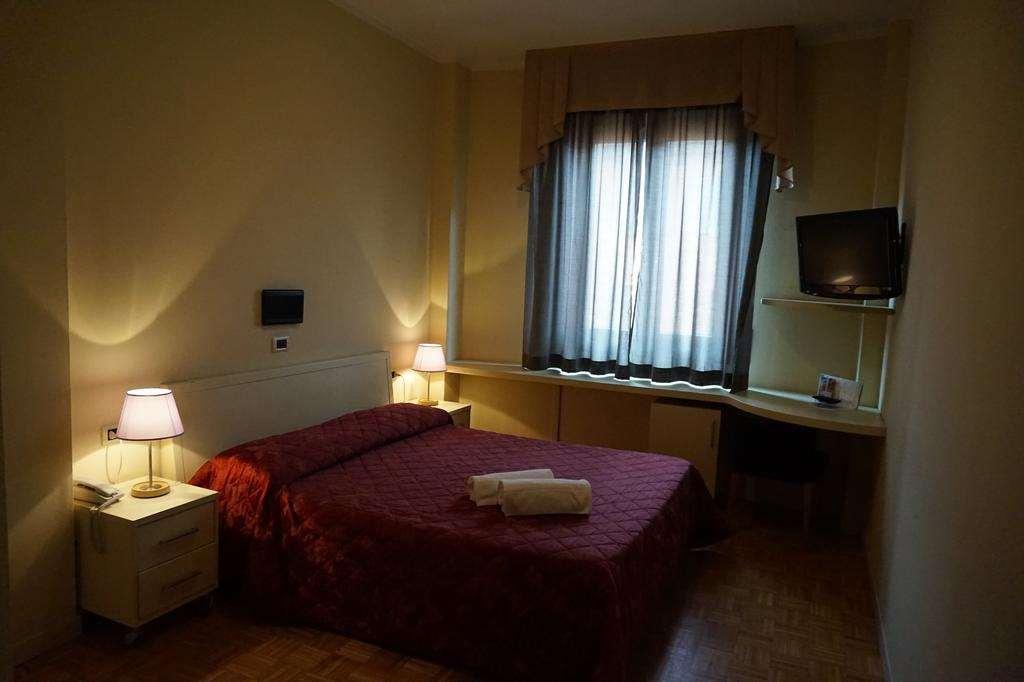 Hotel Astoria Fidenza Rom bilde